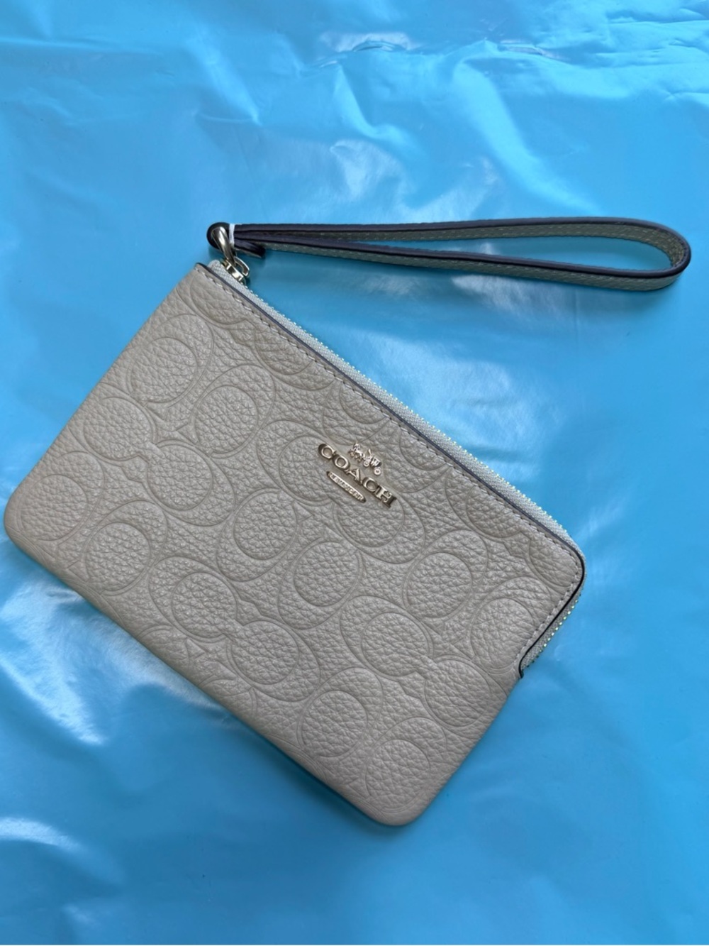 Coach Embossed Pebbled Leather Wristlet in Taupe NWT